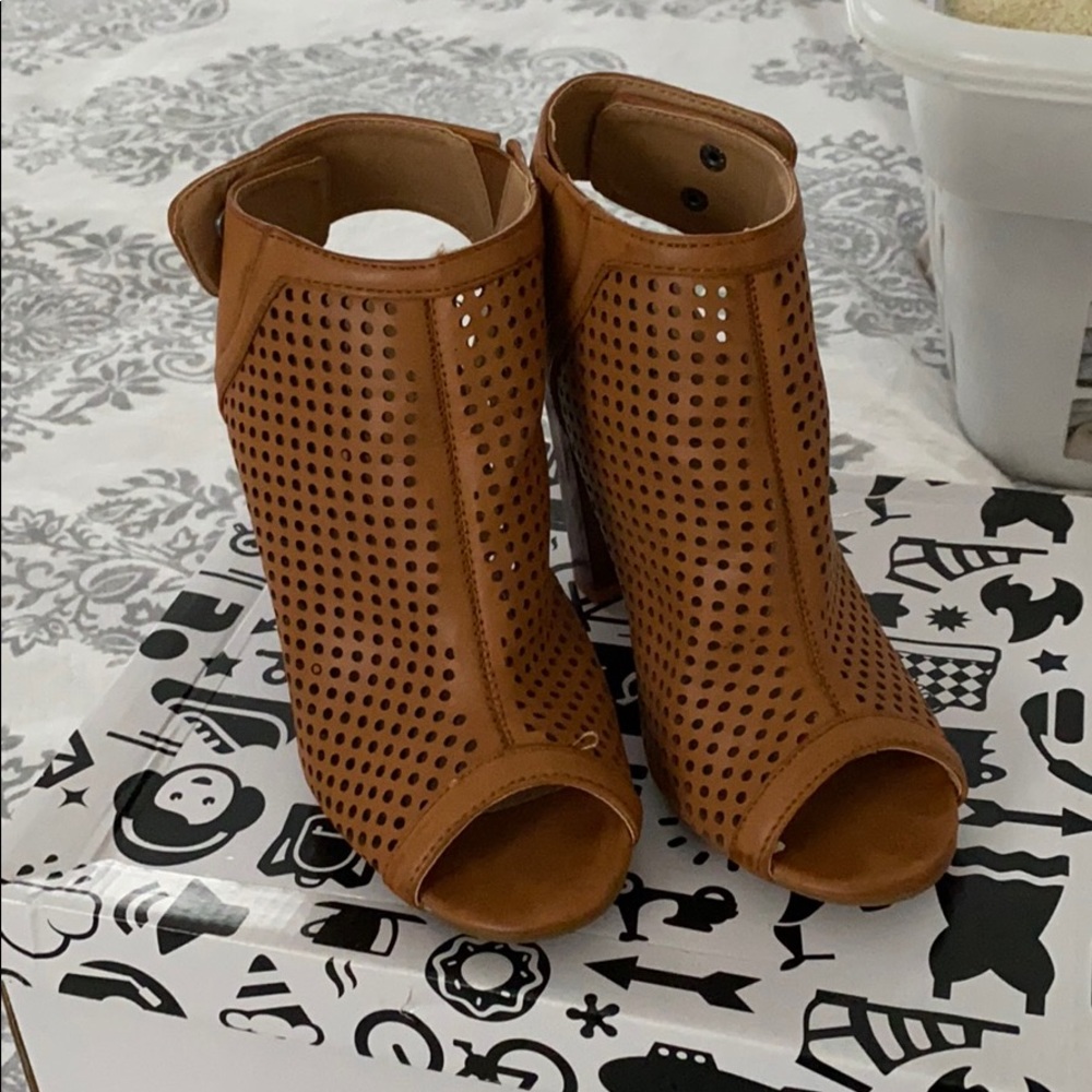 Bamboo peep toe bootie